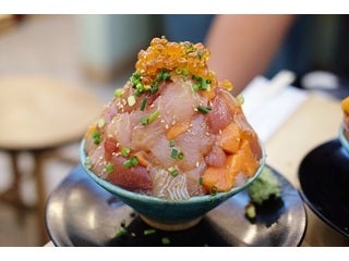 熱海駅前おさかな丼屋
