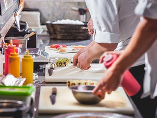 ヒモノ照ラス&スタンドヒモ子 セントレア店